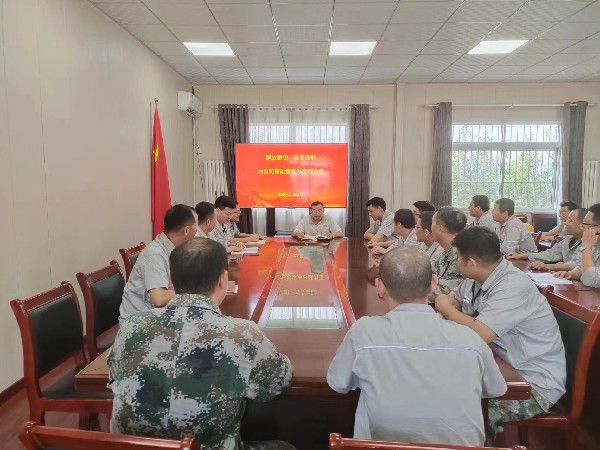 【理論宣講】鑫巖石料有限責任公司開展“解放思想、奮發(fā)進取，為公司高質(zhì)量發(fā)展貢獻力量”宣講活動