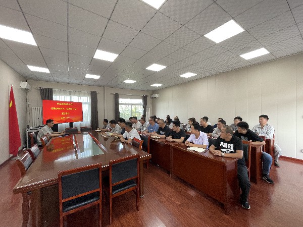 【理論宣講】鑫巖公司開(kāi)展“凝聚思想偉力，助推強(qiáng)工興產(chǎn)”宣講活動(dòng)